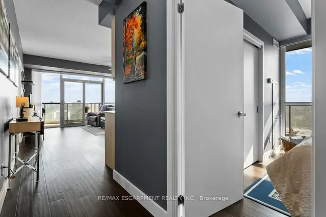 Additional image 7 of 2087 Fairview St Unit 1304