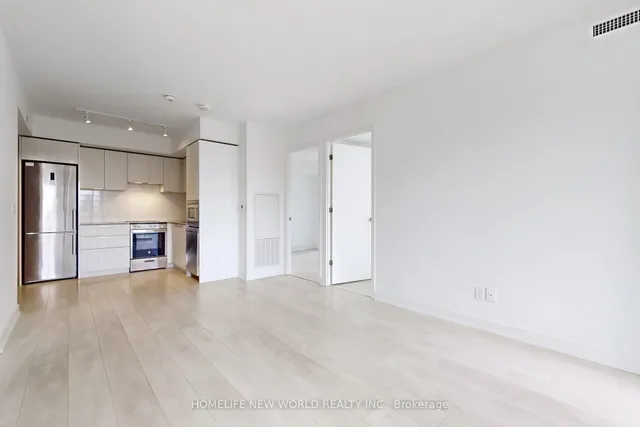 Additional image 7 of 501 Yonge St Unit 912