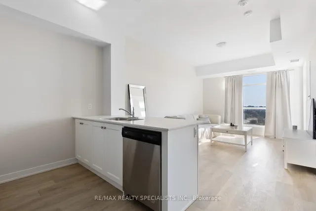 Additional image 2 of 600 North Service Rd Unit 619