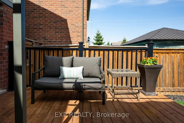 Additional image 39 of 50 Enford Cres