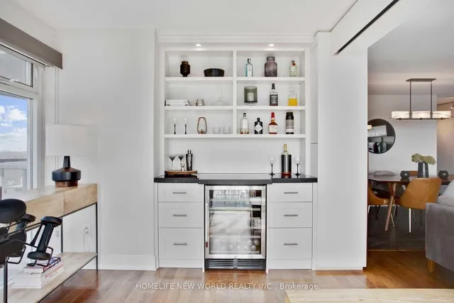 Additional image 13 of 2181 Yonge St Unit 2105