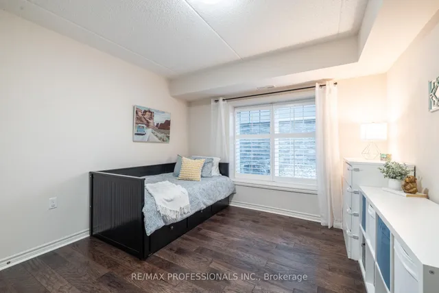 Additional image 10 of 1440 Main St Unit 108