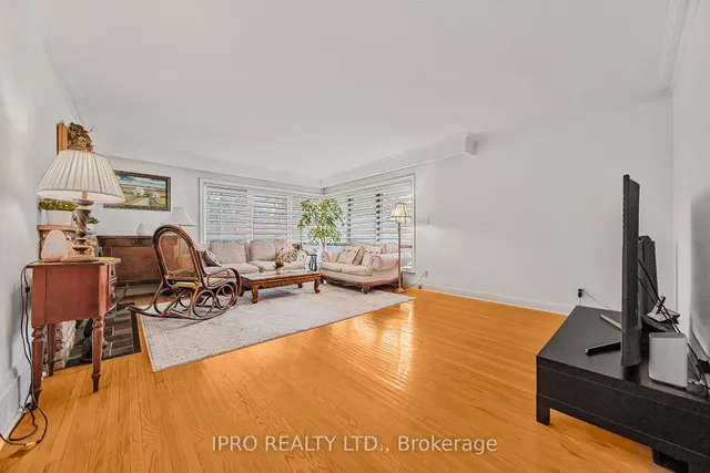 Additional image 11 of 2 Aylesbury Rd