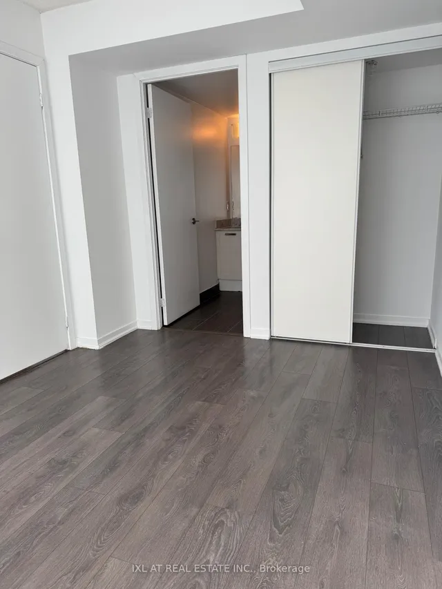 Additional image 11 of 36 Lisgar St Unit LPH05W