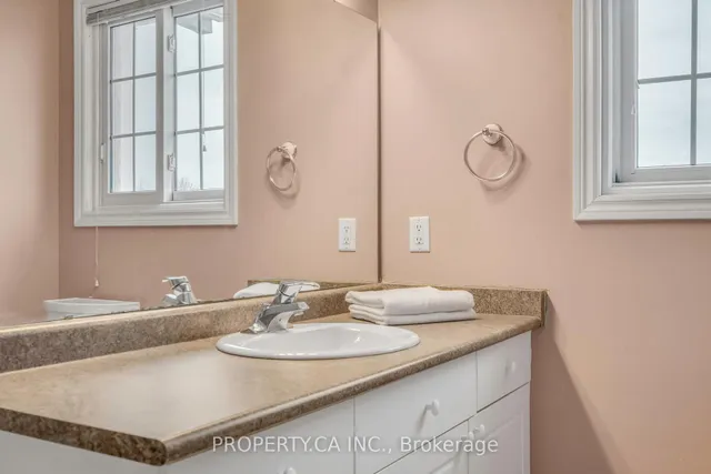 Additional image 22 of 294 Huck Cres