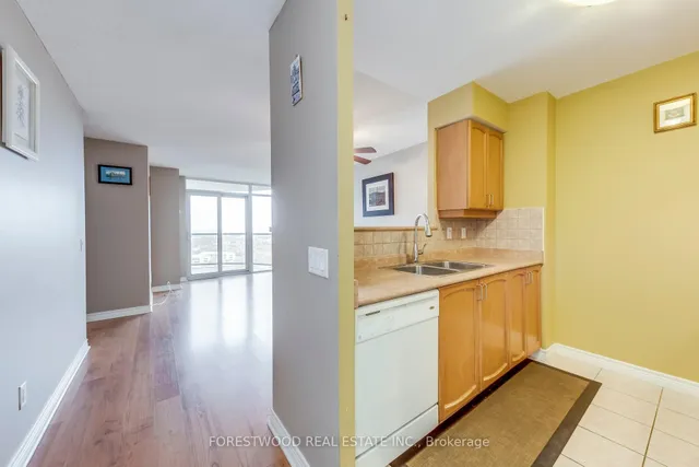 Additional image 5 of 710 HUMBERVIEW Blvd Unit 2002