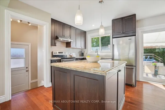 Additional image 18 of 40 Autumn Leaf Rd