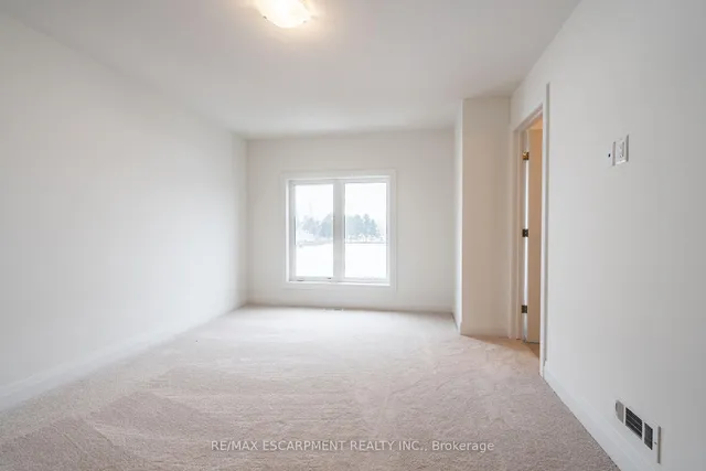 Additional image 32 of 18 Clear Valley Lane