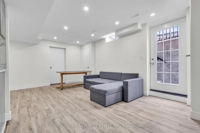 Additional image 35 of 142 Sahara Tr