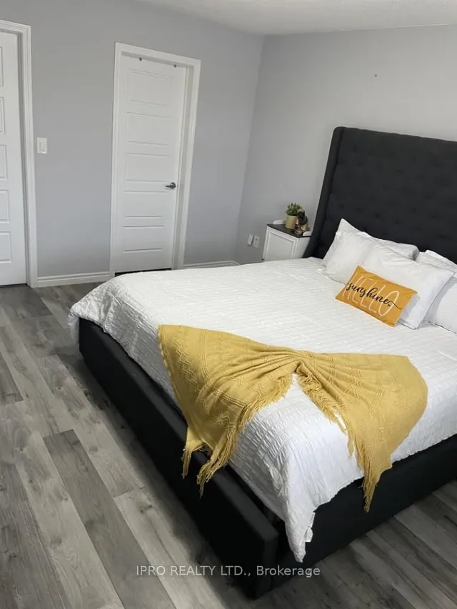 Additional image 8 of 1142 Duignan Cres