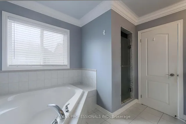 Additional image 17 of 1095 Tupper Dr