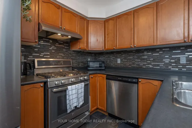 Additional image 20 of 828 Gazley Circ