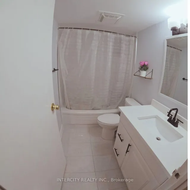 Additional image 9 of 3695 Kaneff Cres Unit 509