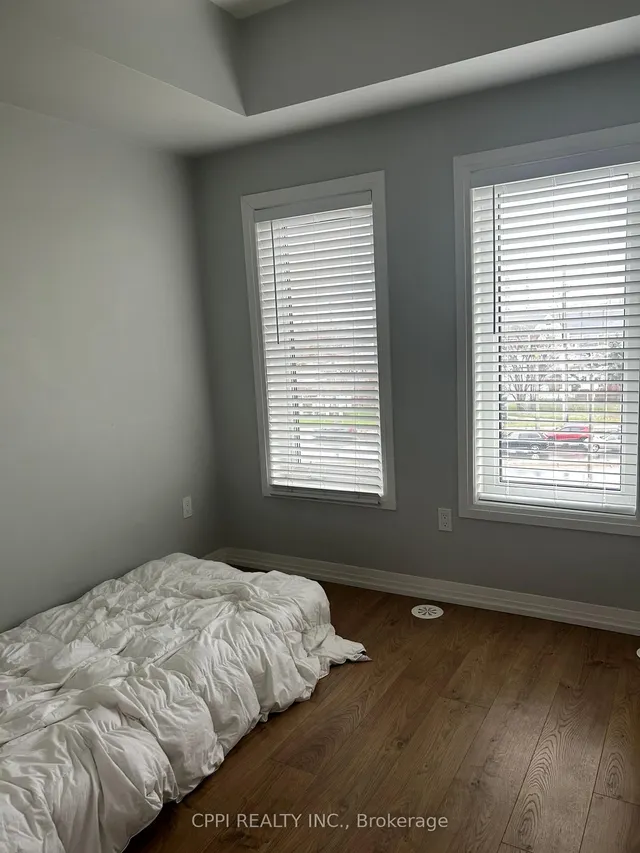 Additional image 10 of 402 The East Mall Dr Unit 318