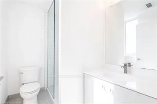 Additional image 24 of 15 Wellington St Unit 1102