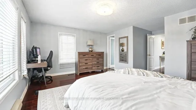 Additional image 27 of 599 Ashprior Ave