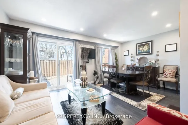 Additional image 20 of 64 Dawson Cres