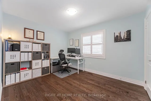 Additional image 30 of 1178 Raspberry Terr