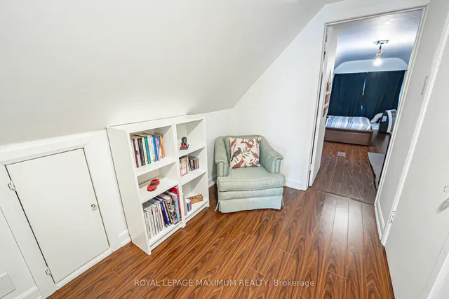 Additional image 18 of 2113 Keele St