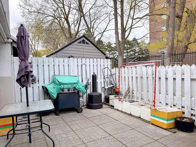 Additional image 26 of 2901 Jane St Unit 101