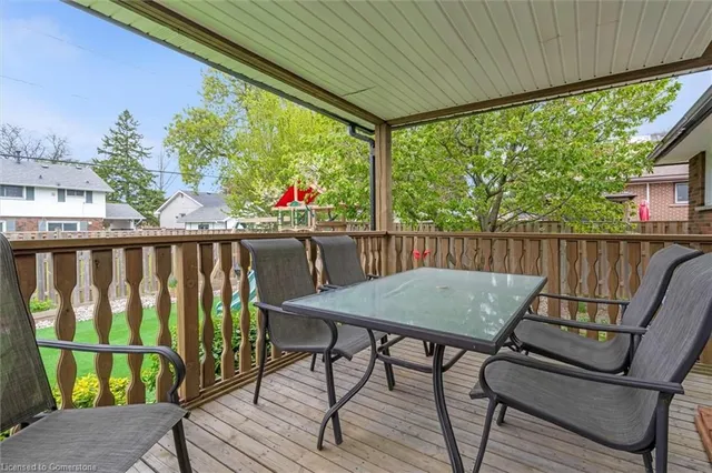 Additional image 32 of 14 Carousel Ave