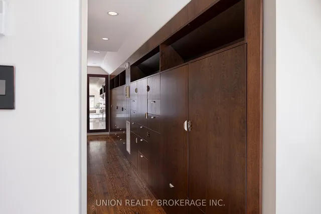 Additional image 33 of 165 Beech Ave