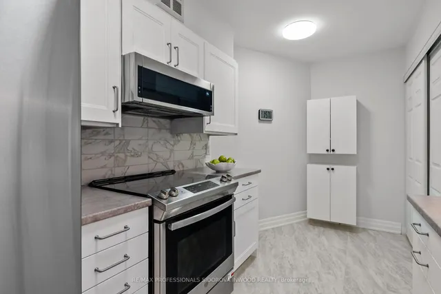 Additional image 19 of 20 Southport St Unit 321