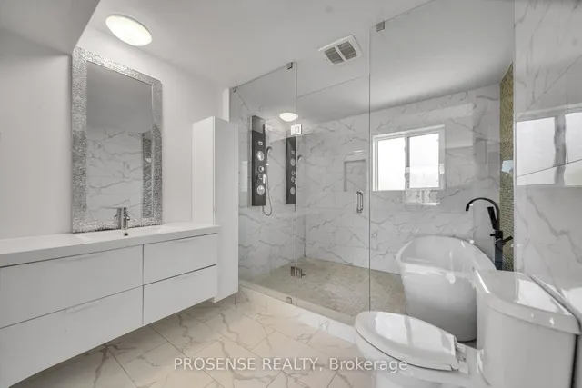 Additional image 36 of 8 Vanderbrent Cres