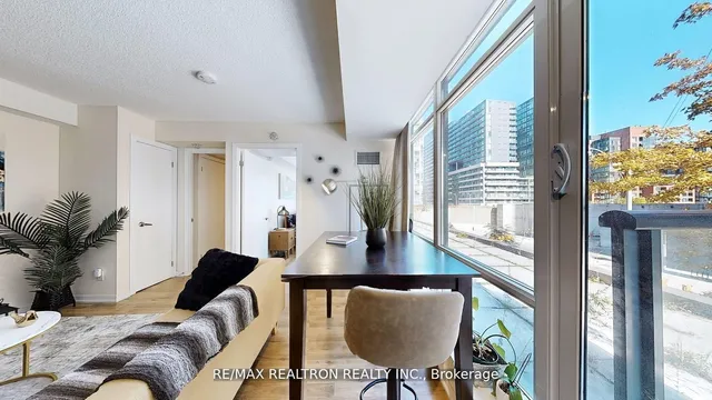 Additional image 9 of 20 Joe Shuster Way Unit 202