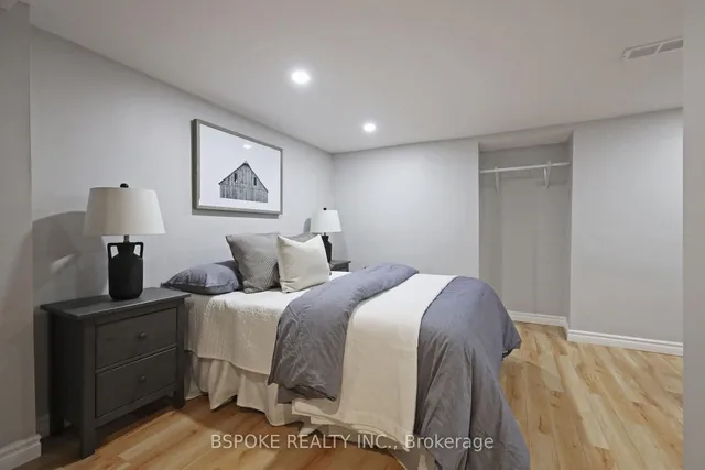 Additional image 29 of 3141 Sandcliffe Crt