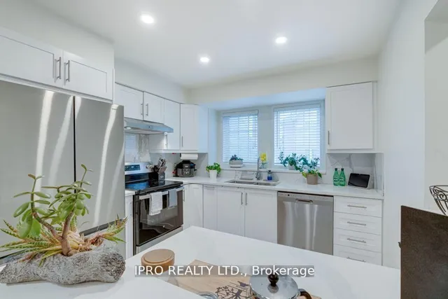 Additional image 6 of 50 Strathaven Dr Unit 126