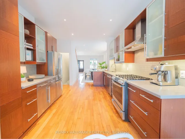 Additional image 16 of 142 Heward Ave