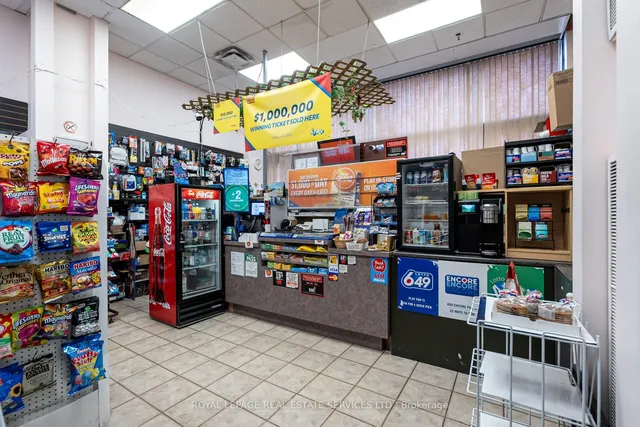 Additional image 38 of 2045 Lake Shore Blvd Unit 1106