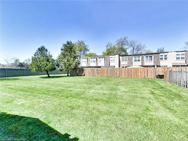 Additional image 44 of 153 Limeridge Rd Unit 16