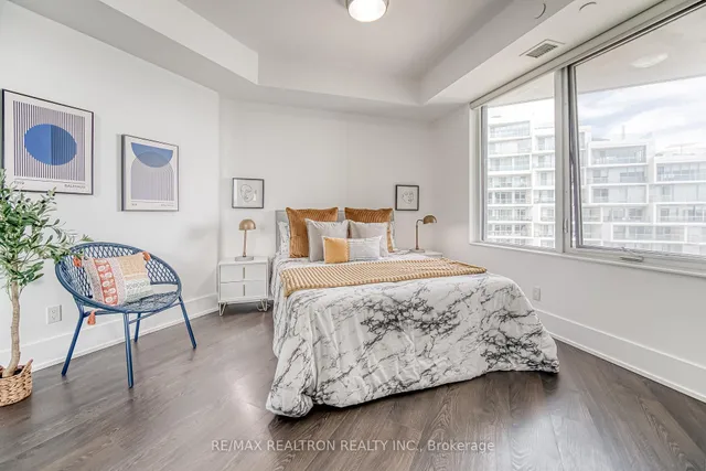 Additional image 4 of 1 Edgewater Dr Unit 719