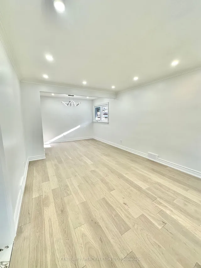 Additional image 12 of 97 Foxridge Dr