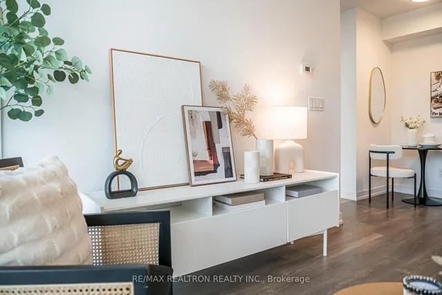 Additional image 35 of 159 Wellesley St Unit 2210