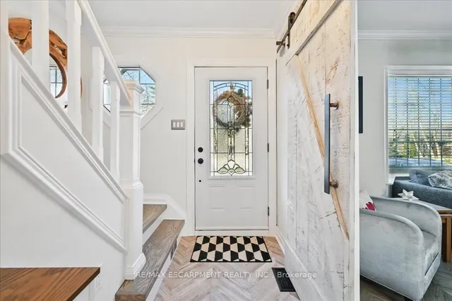 Additional image 6 of 693 King Rd