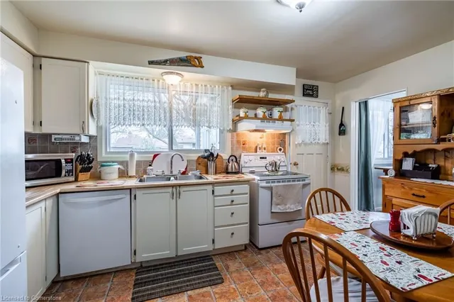 Additional image 16 of 611 Woodview Rd