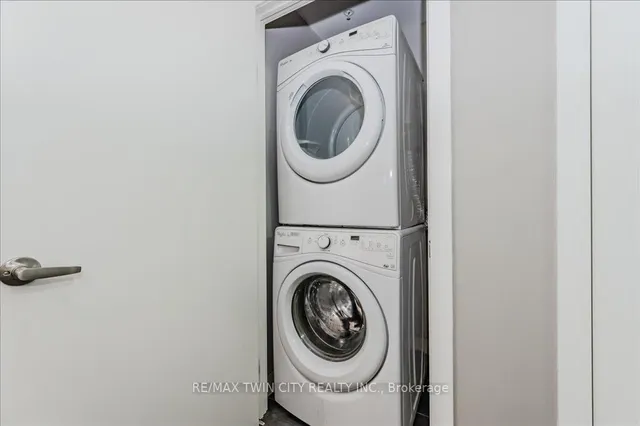 Additional image 16 of 1 Victoria St Unit 1707