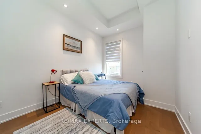 Additional image 32 of 68 Twenty Fourth St