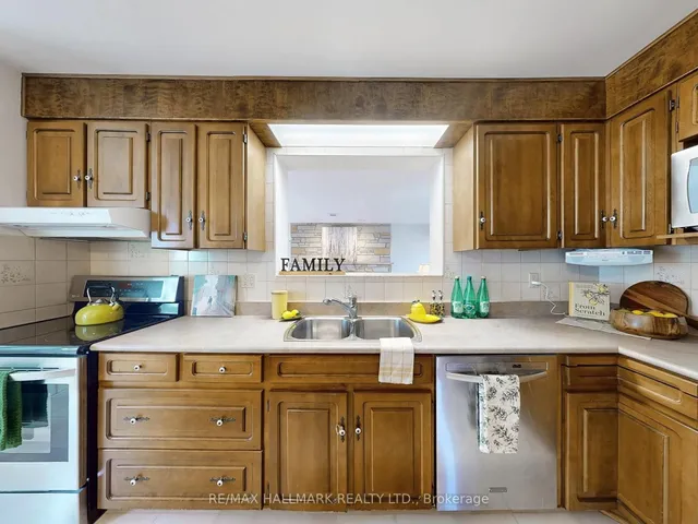 Additional image 17 of 41 Redcastle Cres