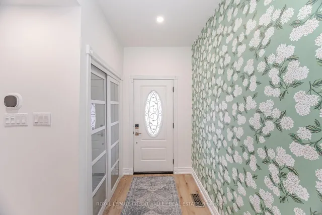 Additional image 5 of 165 Islington Ave