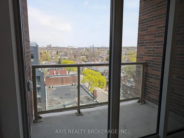 Additional image 9 of 1787 St Clair Ave Unit 812