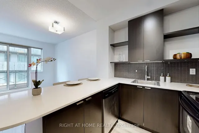 Additional image 15 of 35 Hayden St Unit 1216