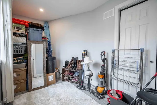 Additional image 43 of 8 Banff Dr