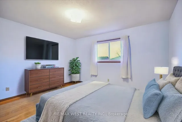 Additional image 8 of 3135 Fairfox Cres