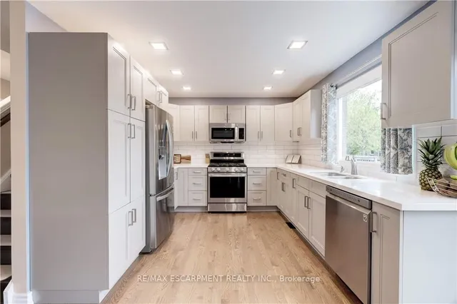 Additional image 7 of 2143 Clipper Cres