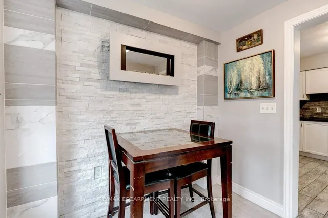 Additional image 16 of 89 Albany Ave