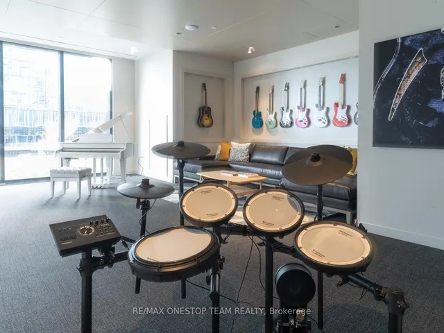 Additional image 27 of 138 Downes St Unit 2805